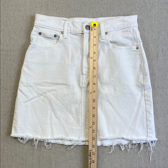 GAP White Frayed-Hem Denim Mini Skirt - Picture 5 of 8